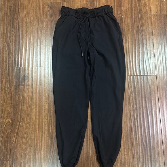 Lululemon Keep Moving Jogger - Picture 2 of 10
